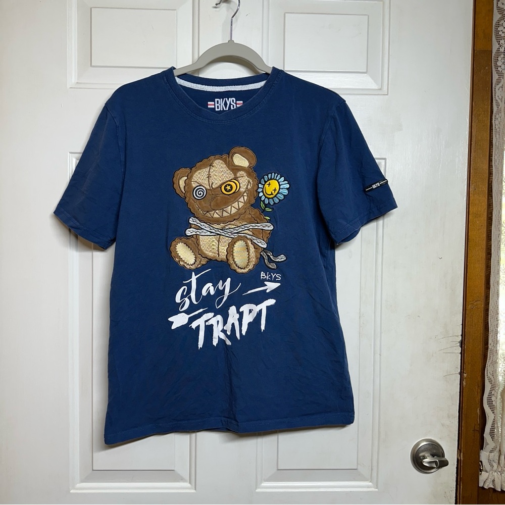 BKYS Blue Stay Trapt Bear Embroidered Streetwear Shirt Men's Small‎